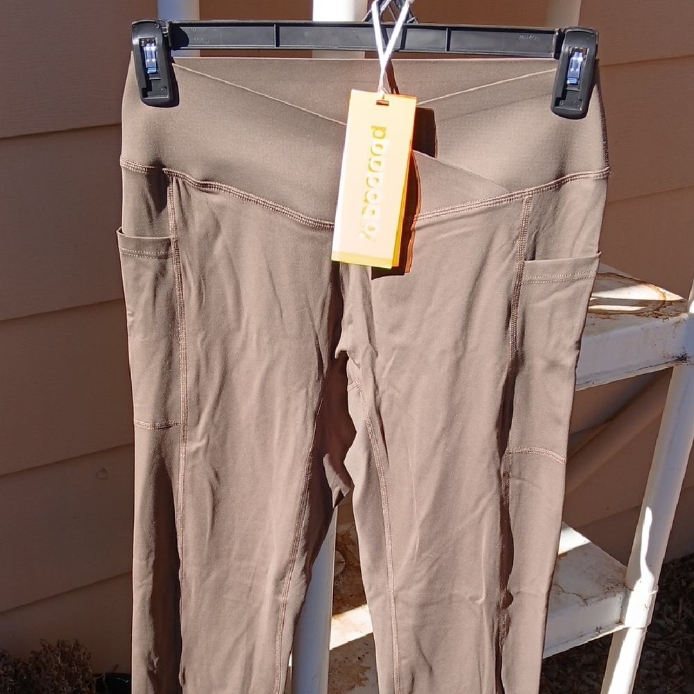 Pobodo Sleek Coffee Color Leggings Never Worn.